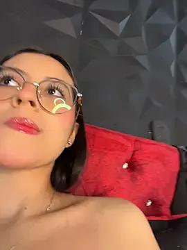 Juanita-Diaz — PANTY OFF + DILDO IN MY WET PUSSY 