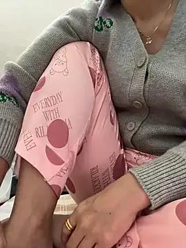 July-Asian — Freechat on StripChat