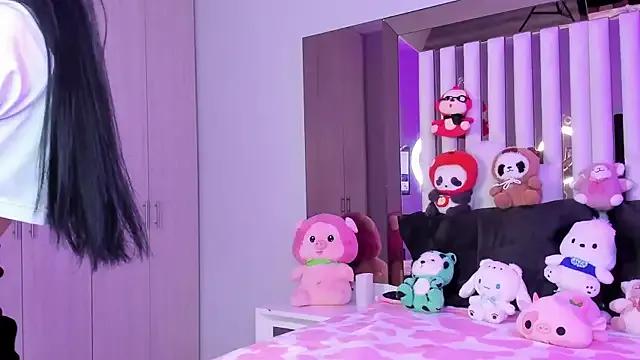 Kitty_Eliffe on StripChat 