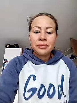 LaraCaliente on StripChat 