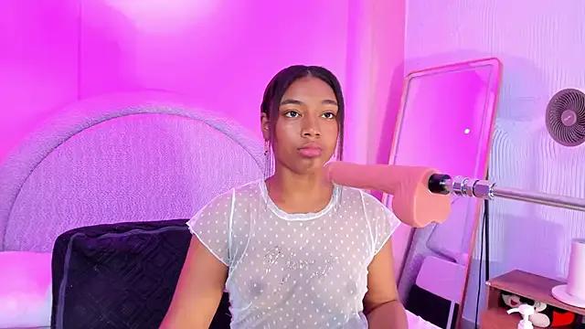 Laraebony_ on StripChat 