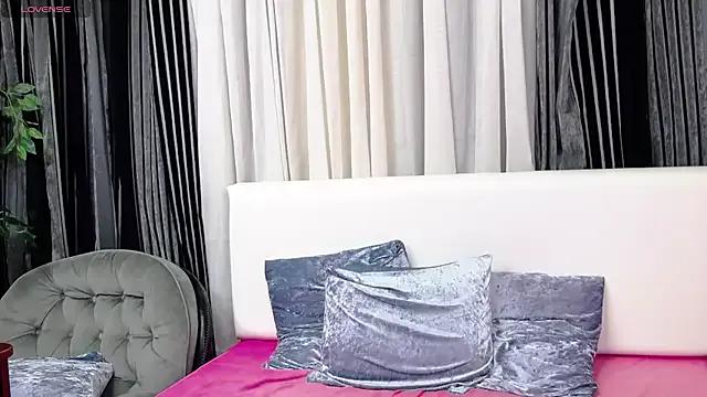 Leslie_passion on StripChat 