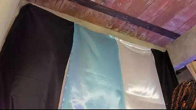 Liilly_Taylor1 on StripChat 