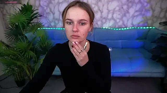 MaribelRiverr_ — take off jeans