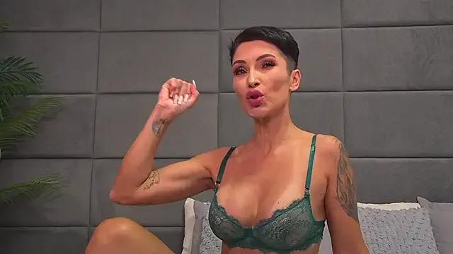 Mellisandre on StripChat 