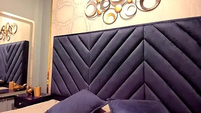 Milenacollins — I'll massage my tits with oil