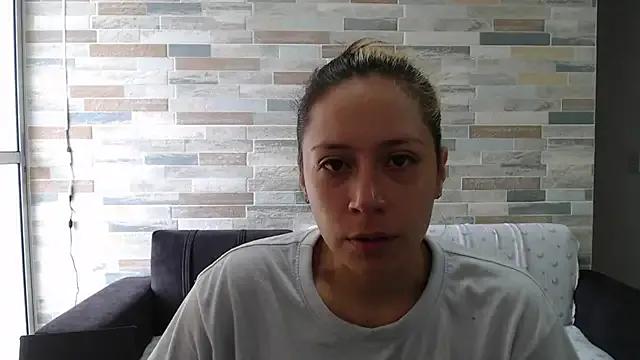 MommyMiaWs on StripChat 