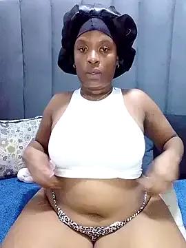 MrsMxx25 on StripChat 