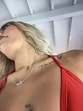 MystiqueXXX — RUB PUSSY CLOSE UP