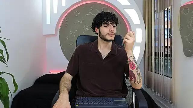 Rafael_Mendezz on StripChat 