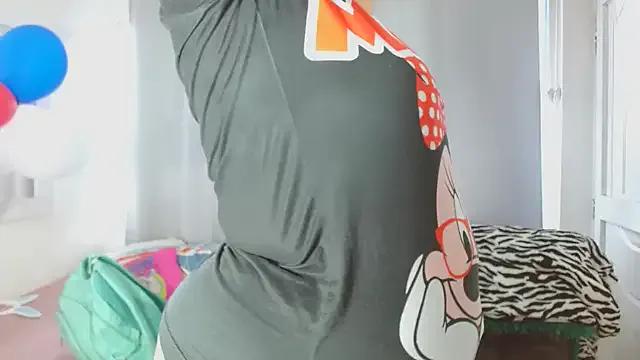 Selenna01 on StripChat 