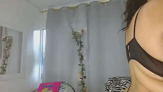 Selenna01 on StripChat 