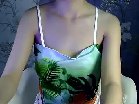 Seradang — show boobs
