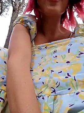 sorpresa_x — I stick my fingers in the car in public