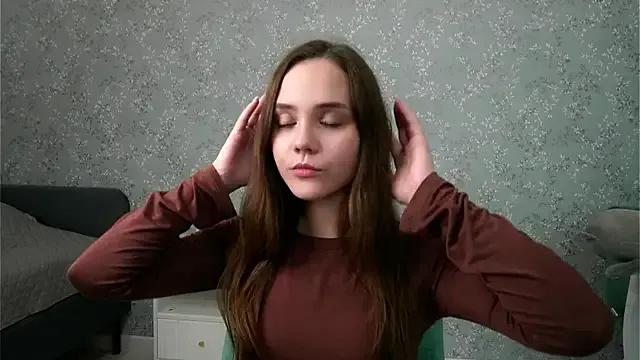 SweetSaraPie on StripChat 