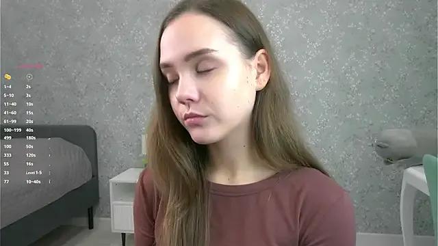 SweetSaraPie on StripChat 