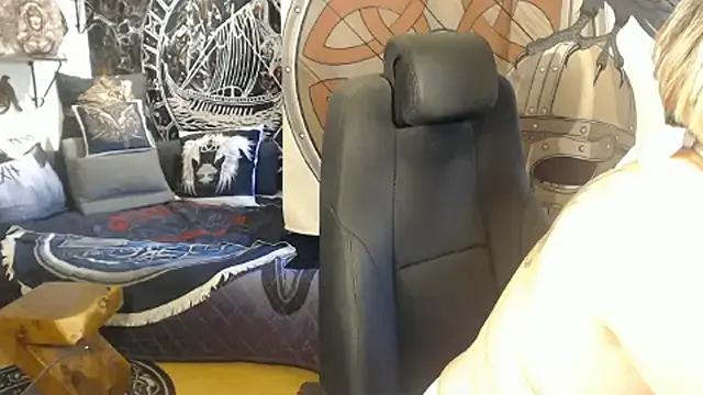 TittenMichelle on StripChat 