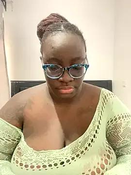 Toomuch_Squirt on StripChat 