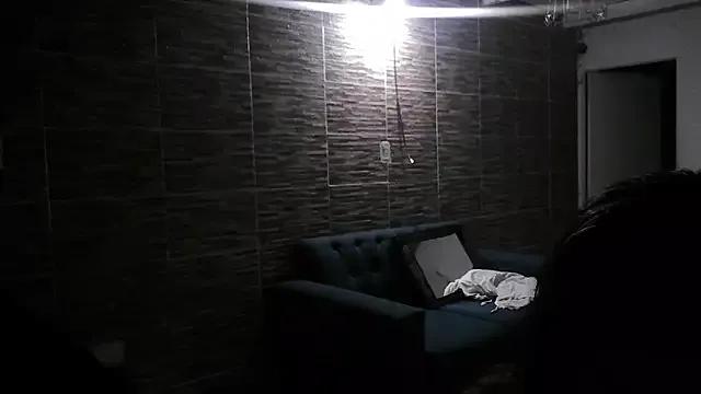 valenseleni — Show off my ass in the work 