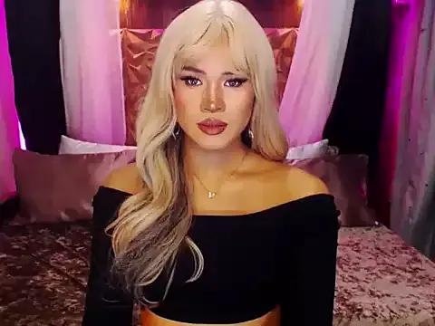 YllanaAltheaXxX on StripChat 